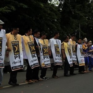 Kader PKS se-Kota Semarang Kampanye Kreatif dengan Flashmob Hingga Makan Durian