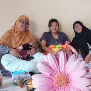 Pengurus DPD PKS Kota Semarang Kunjungi Saksi PKS yang Melahirkan Usai Coblosan